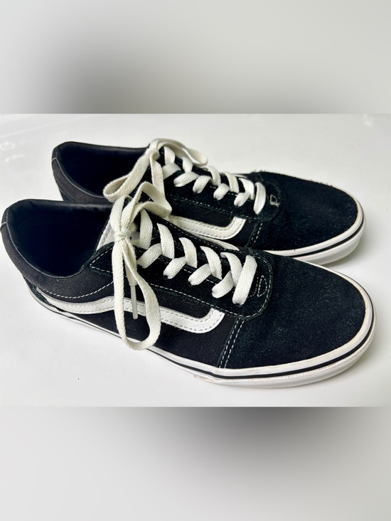 Vans Other - Vans Old Skool Black White Low-Top Sneakers - Size 5.5